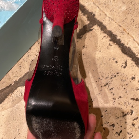 Beautiful Marciano heels - Picture 4 of 5